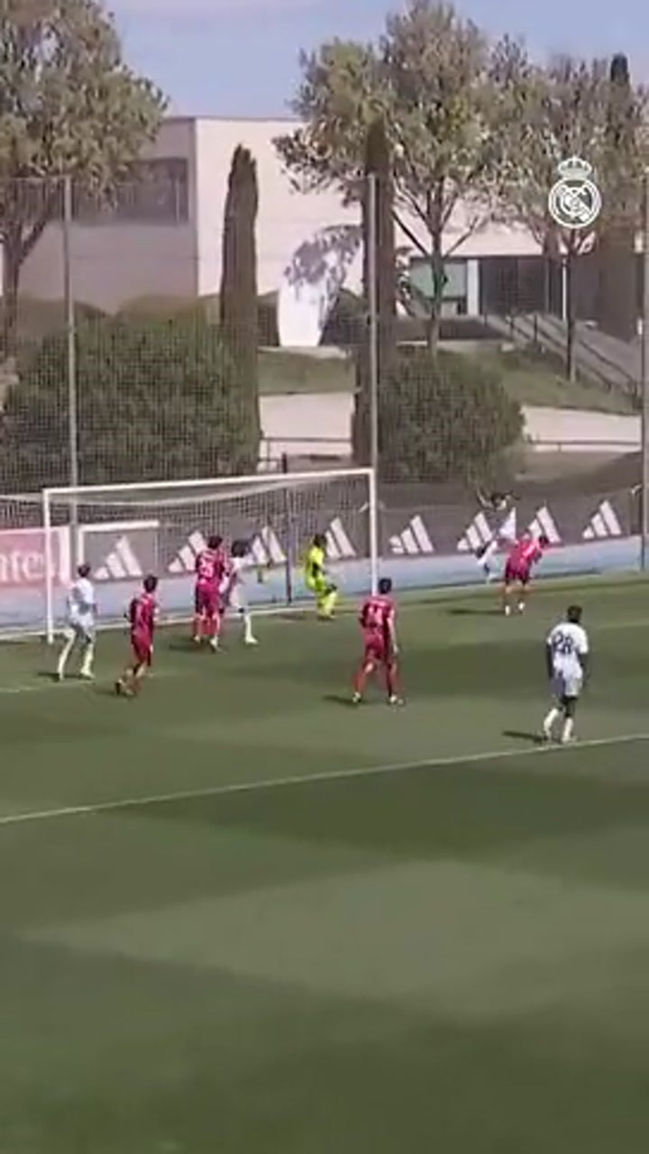 马塞洛16岁儿子35分钟上演帽子戏法