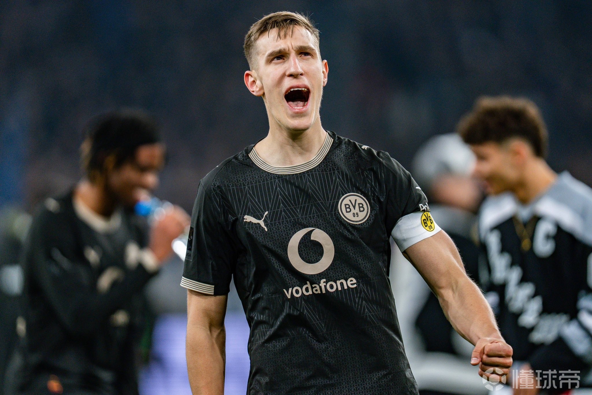 斯基拉：多特下周与贝壳谈续约，新合同期至2031年