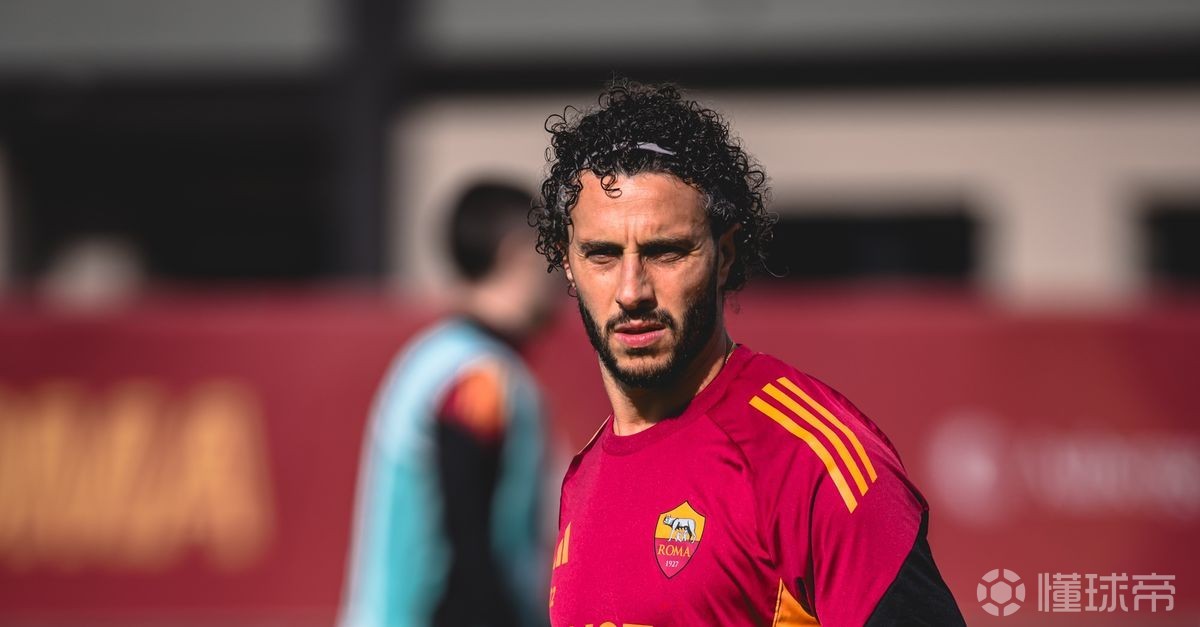记者：罗马准备激活埃尔莫索续约条款，将合同期延长至2027年