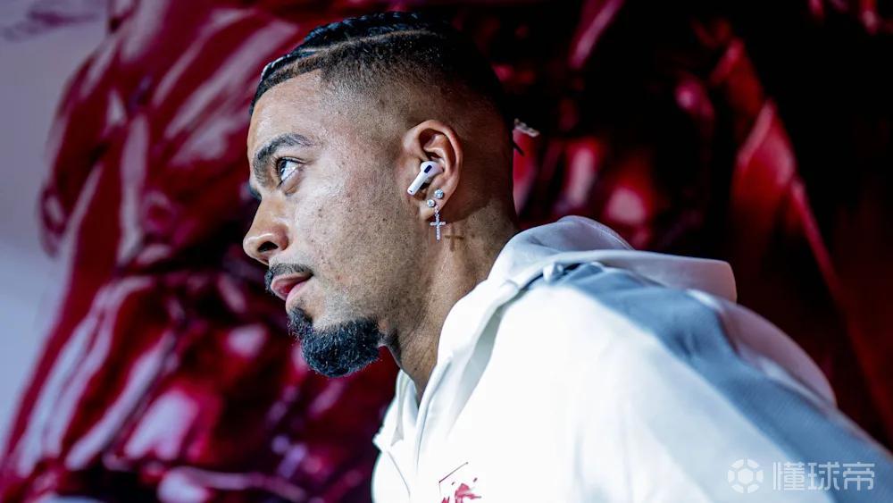 亨里希斯：我当然想回德国队，但还得踢更多比赛证明自己才行