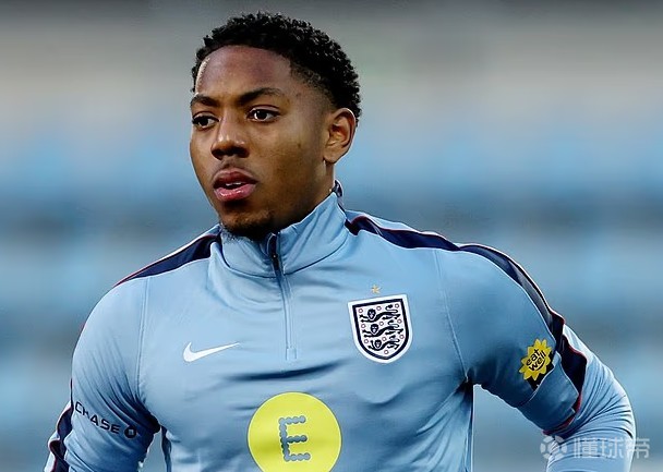 邮报：中间人将斯凯利推荐给曼联，后者正在考虑签下他