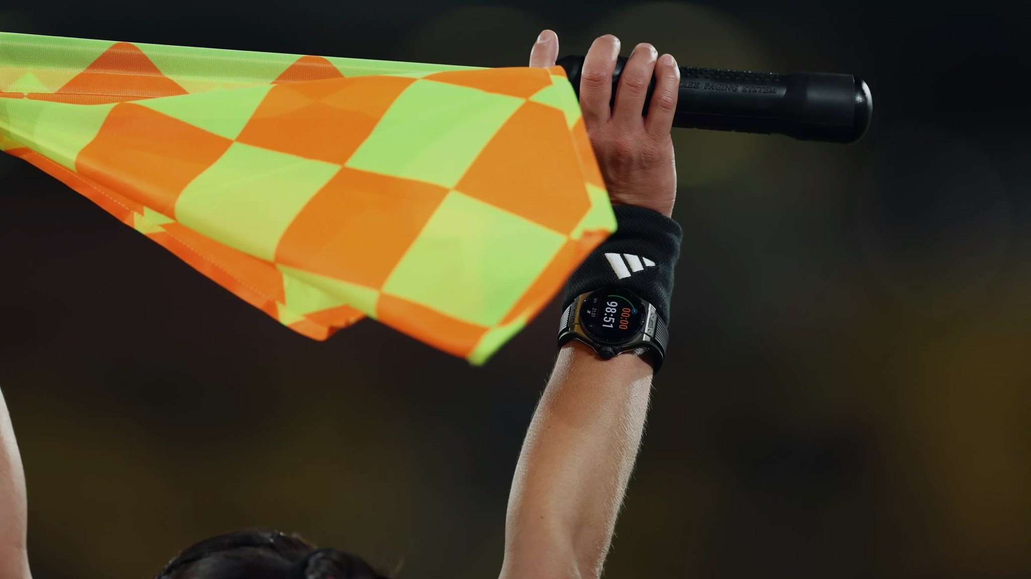 FIFA官方：加拿大联赛本赛季将试行温格推行的越位新规