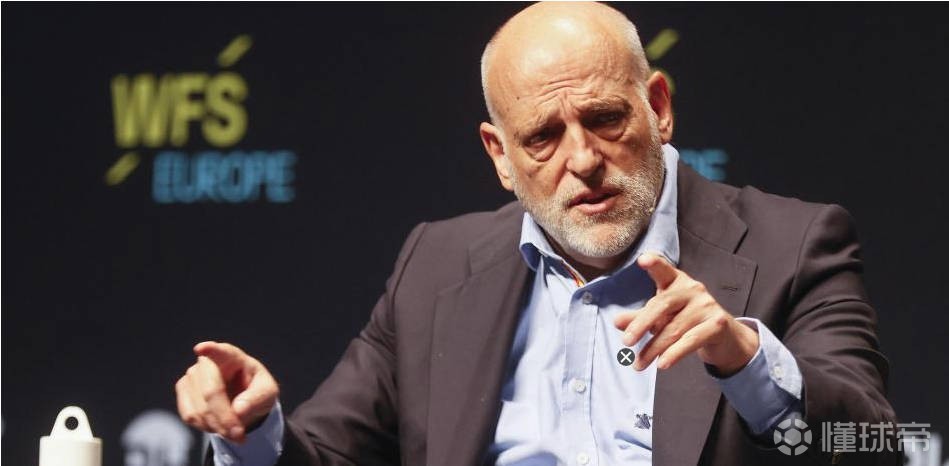 TAD批准延长对特瓦斯的调查，此前他被巴萨指控违反保密义务