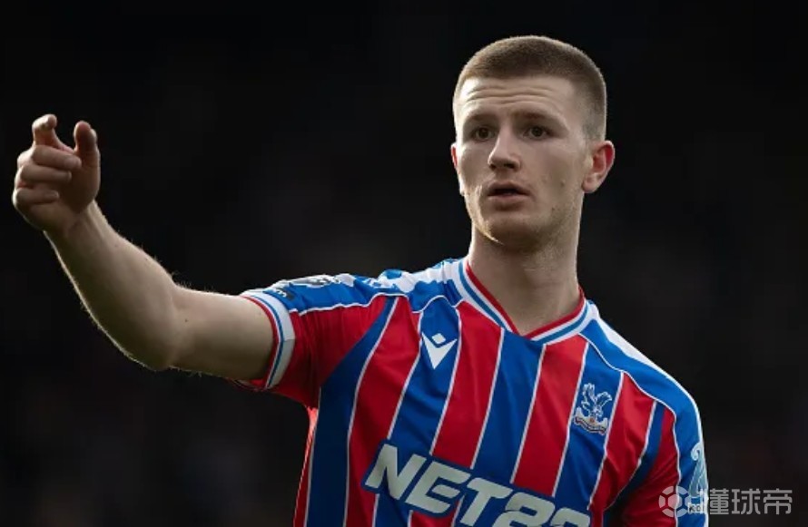 切尔西消息人士：蓝军的夏窗头号中场引援目标是亚当-沃顿