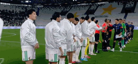 半场：阿尔及利亚0-0乌拉圭，巴尔韦德射门被扑，双方1射正