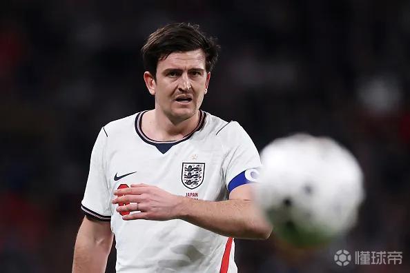 赖特：真的很欣赏马奎尔，他凭借定位球中的威胁脱颖而出