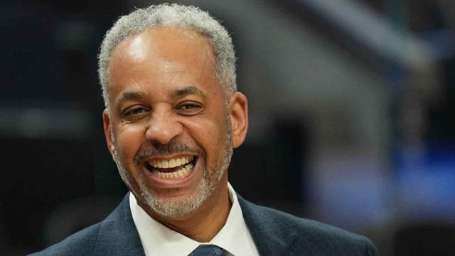 库里老爹赛前放“虎狼之词”！黄蜂狂胜篮网逼近东部前八