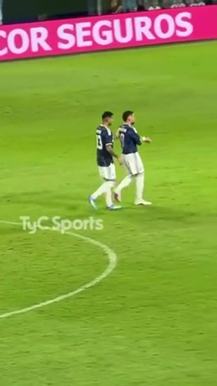 实拍：奥塔门迪本拒绝罚点，大马丁指挥奥塔门迪过去梅西身边