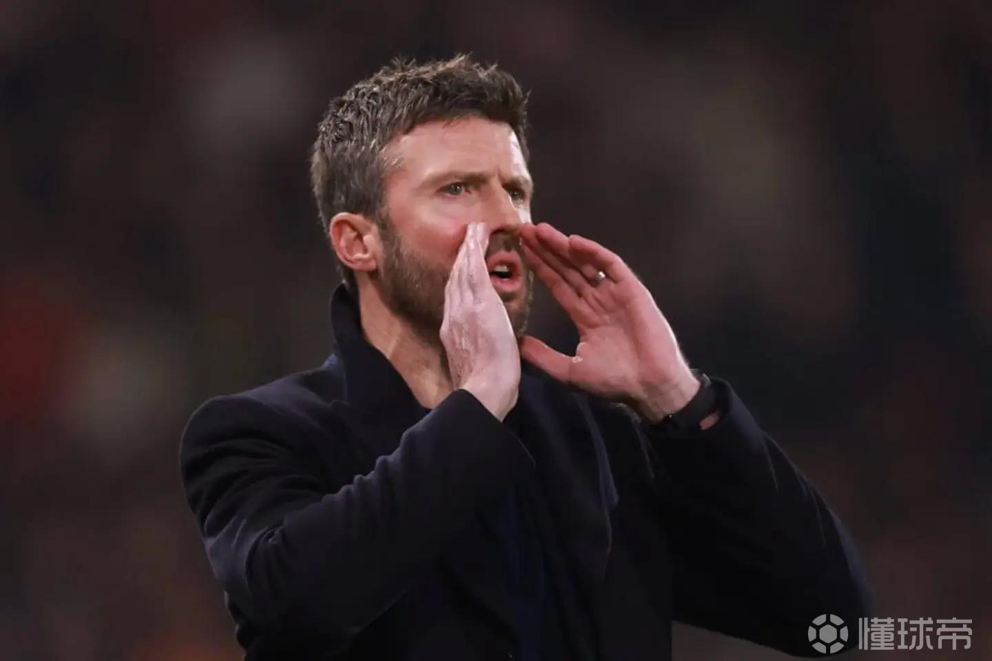 TA评卡里克治下曼联风格：传球更多、传中更少，右路进攻为主