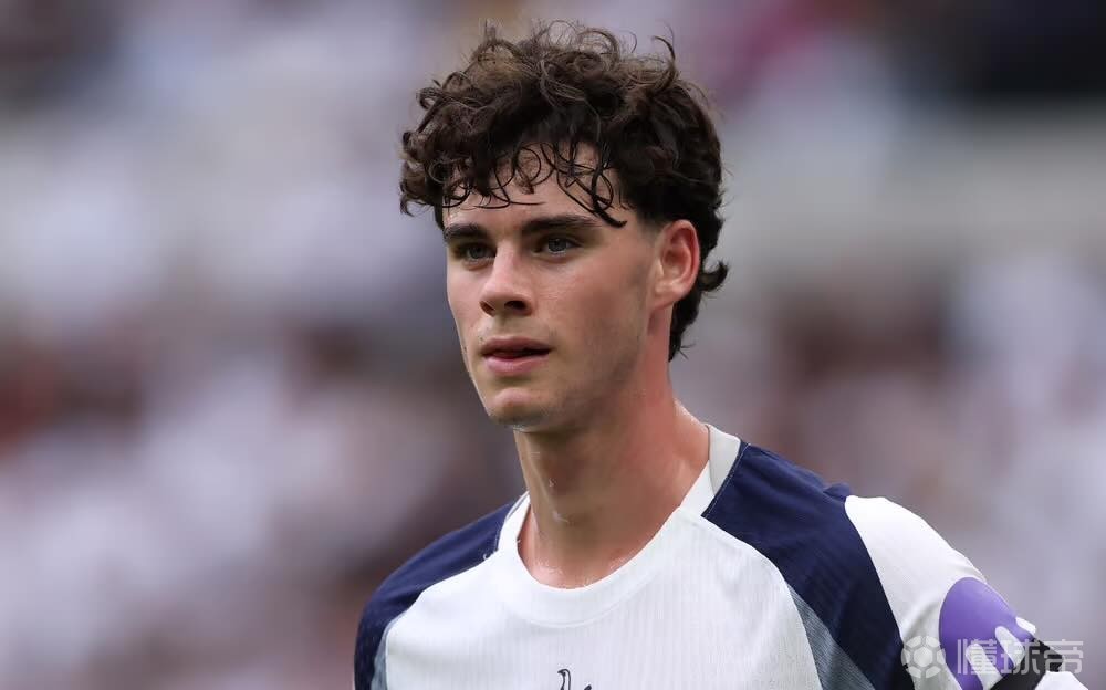 英媒：“娃娃脸杀手”阿奇-格雷可以帮助德泽尔比取得胜利