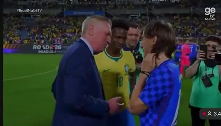 相逢！安切洛蒂、莫德里奇和维尼修斯重聚的那一刻令人感动！