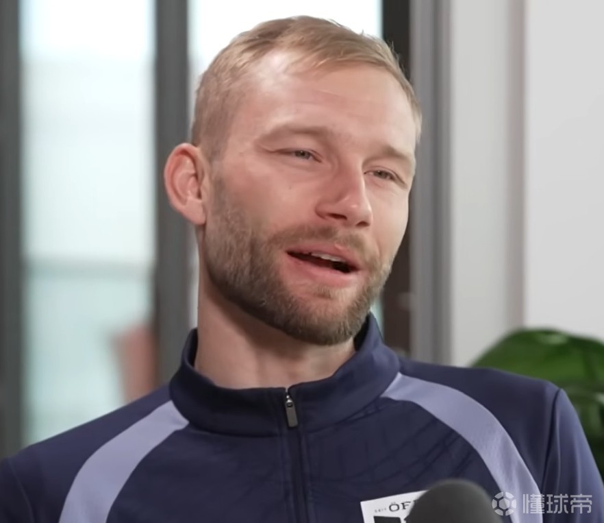 莱默尔：续约更多意味着尊重；拜仁现在默契到甚至可以盲踢