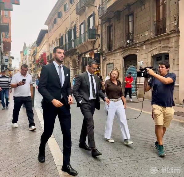 拉法-米尔否认强奸指控，称当天发生关系的两名女性互相吃醋