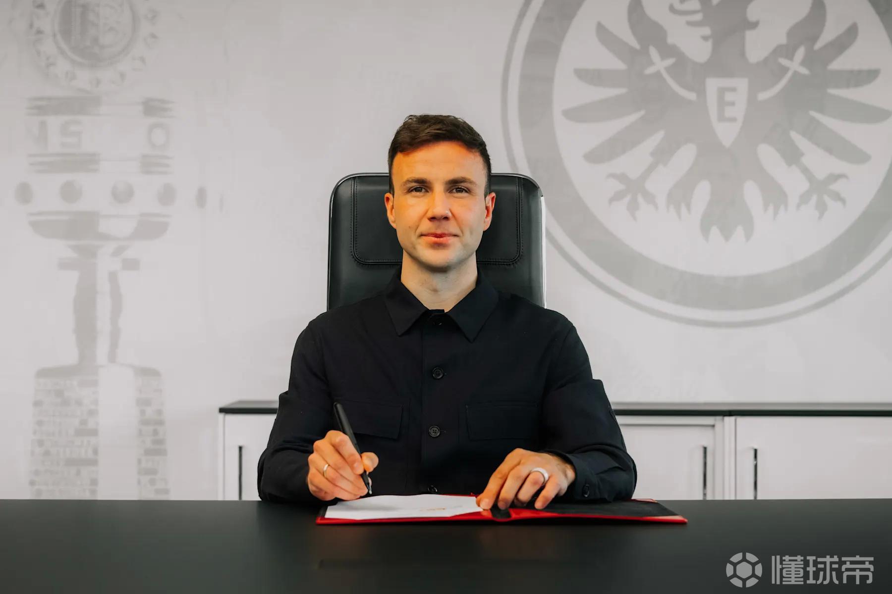 官方：33岁格策与法兰克福续约至2028年