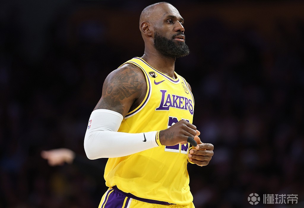 ESPN：联盟多位消息人士建议詹姆斯前往掘金，与约基奇联手