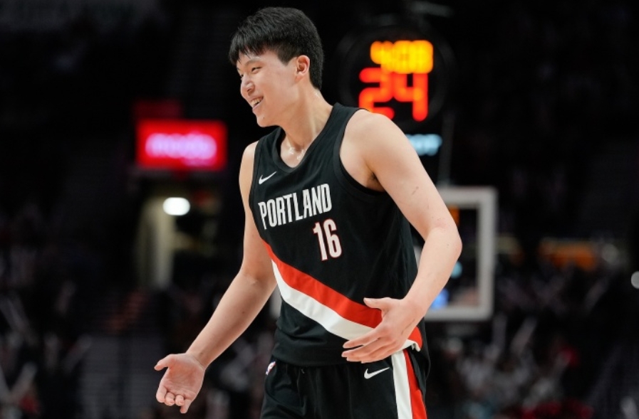 Shams：开拓者因在选秀前与杨瀚森非法接触被罚款10万美元