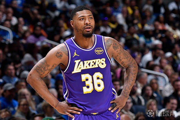 打季后赛去了，官方：克内克特&巴夫金和蒂埃罗下放至南湾湖人