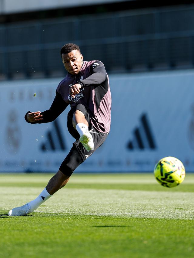 皇马安然度过FIFA比赛日！姆巴佩满血回归，唯独贝林厄姆白跑一趟