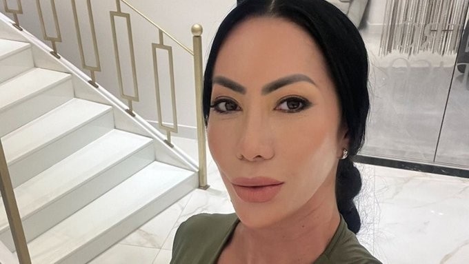 大罗前女友：开通账号收到各种奇怪请求 但我不会全接受