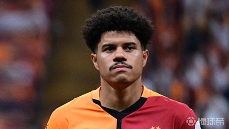 官方：巴西新晋国脚萨拉脚踝受伤，球员已经返回加拉塔萨雷