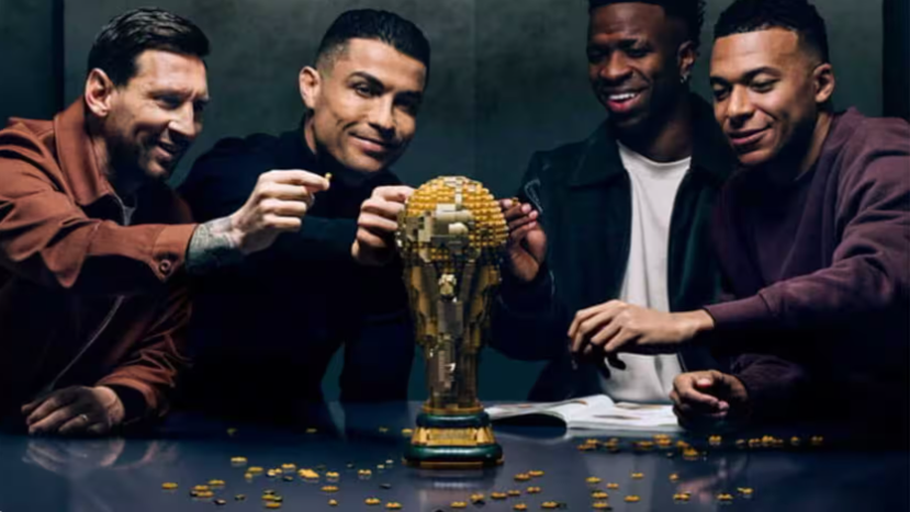 乐高为2026世界杯整活了！梅西C罗姆巴佩维尼修斯同框