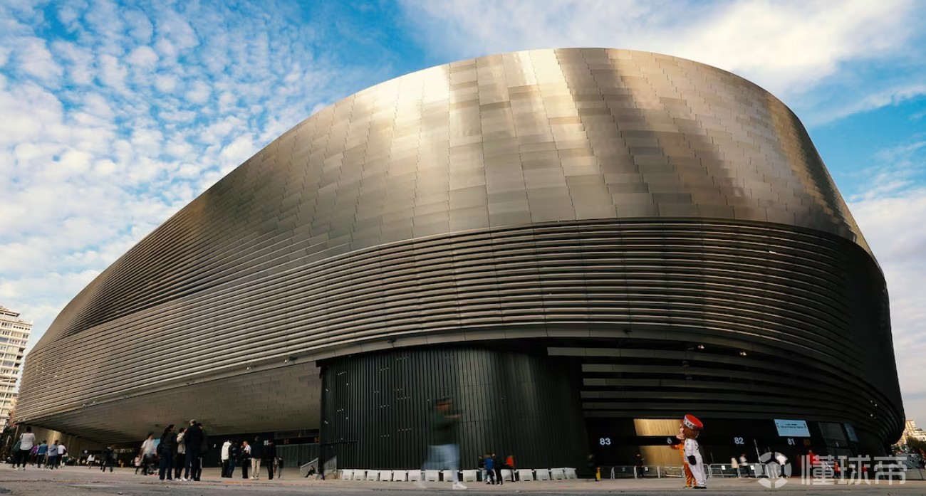 阿斯：伯纳乌球场已安装LED灯，对标安联球场打造特色灯光秀