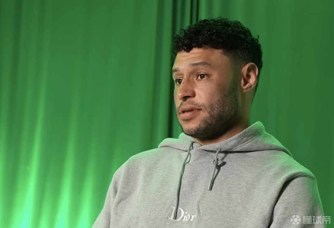 张伯伦：去红军能让我踢想踢的8号位；还会回顾对曼城的远射