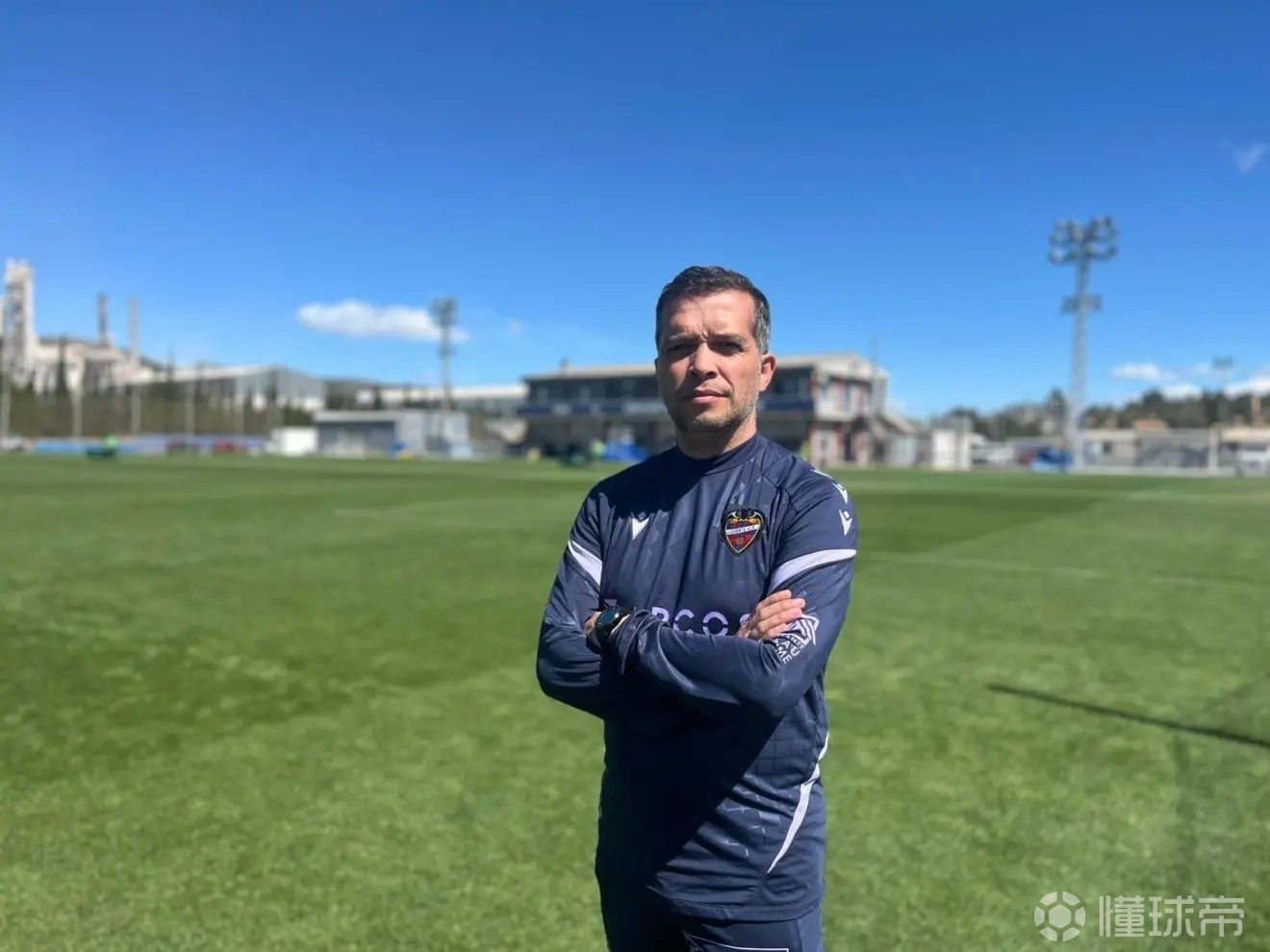 莱万特主帅：对于我以及那个时代的许多教练，穆帅是标杆人物