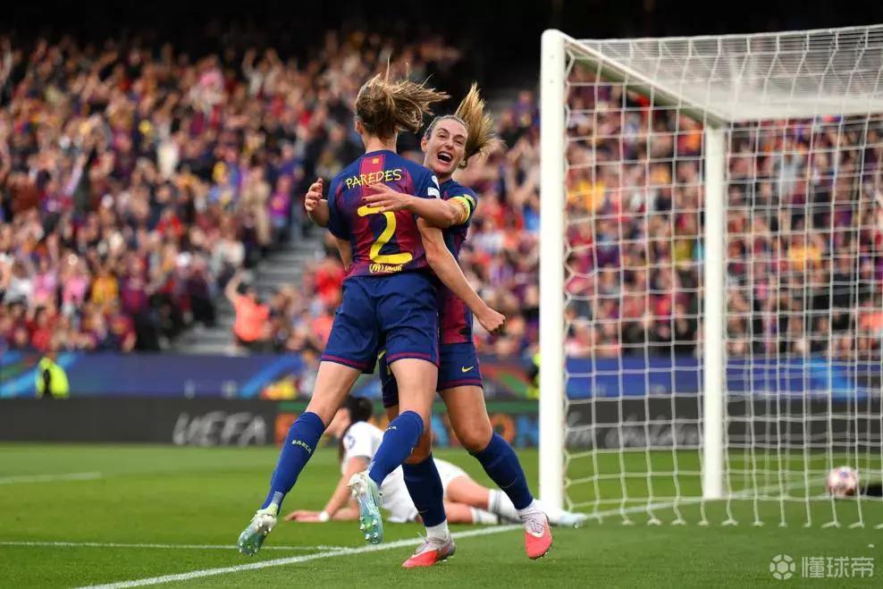 60067人现场观战巴萨女足击败皇马女足比赛，创诺坎普翻新后上座新纪录