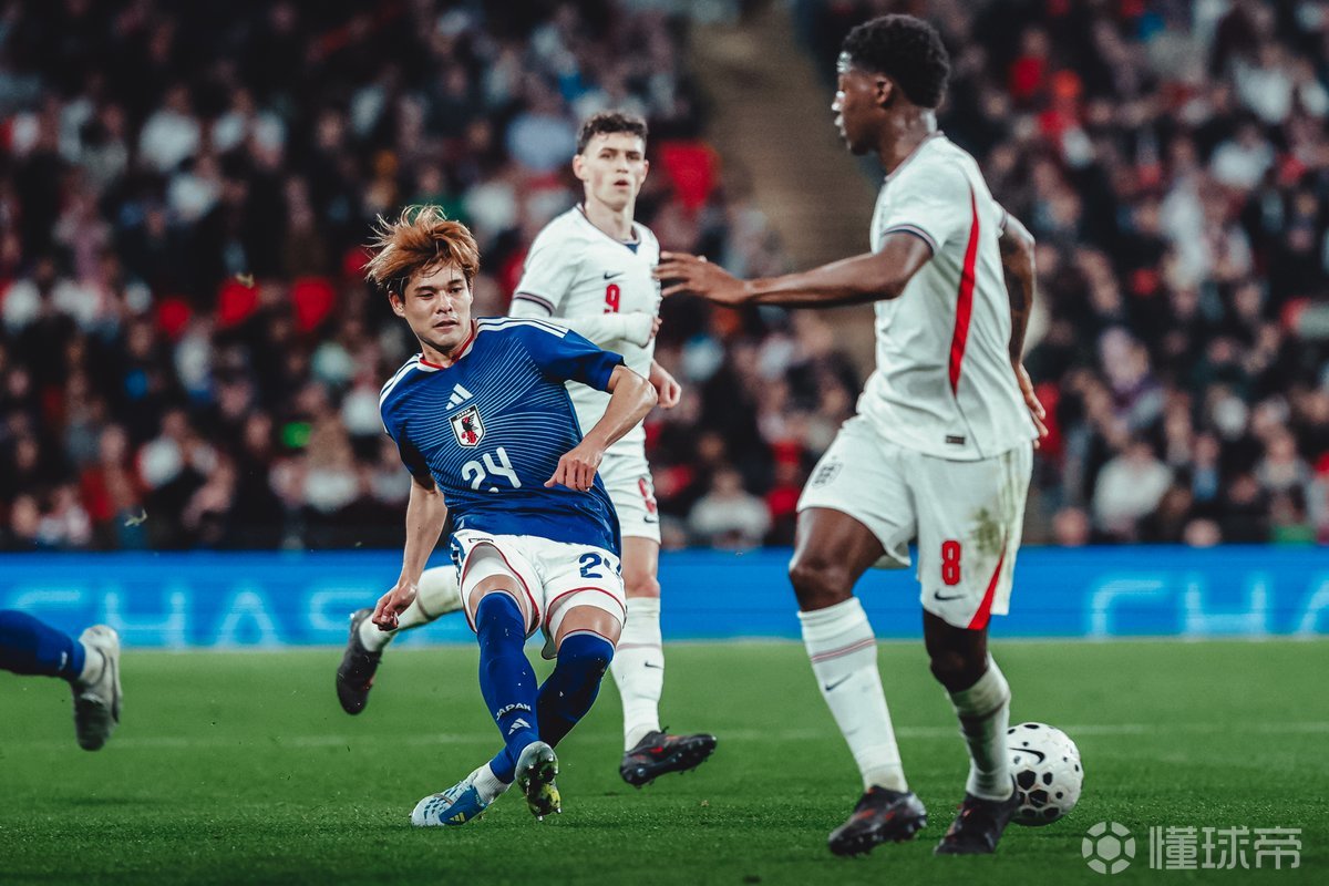 美因茨主帅：我祝贺了佐野海舟，在温布利击败英格兰很了不起