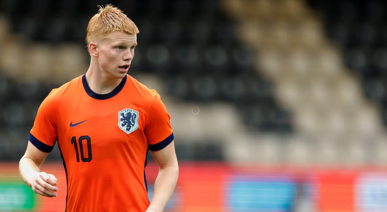 阿斯：皇马今夏想引进一名中场核心，性价比最高的是斯密特