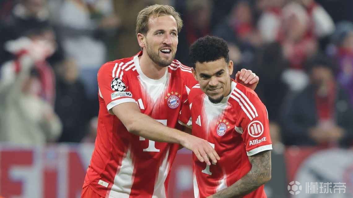 迪亚斯：凯恩作为球员的表现令人惊叹，我从他身上学到了很多