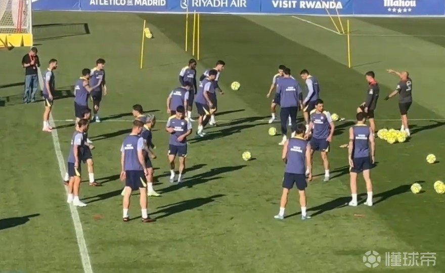 在康复团队指导下，奥布拉克和普维尔进行了有球训练