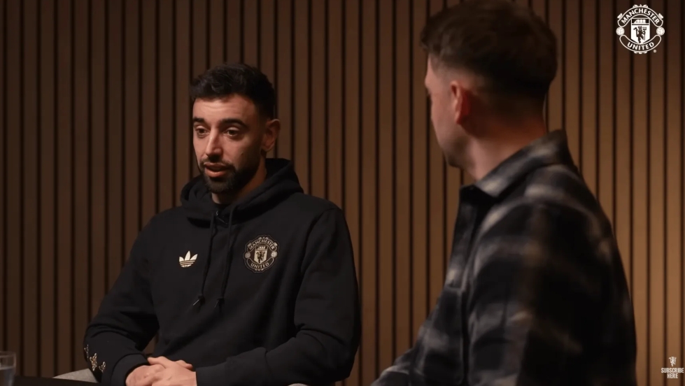 B费：C罗使我爱上曼联 他回归双响至今都让我头皮发麻