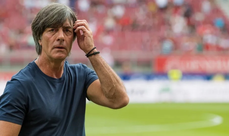 执教加纳？勒夫：他们没和我正式联系 我现在不想退休