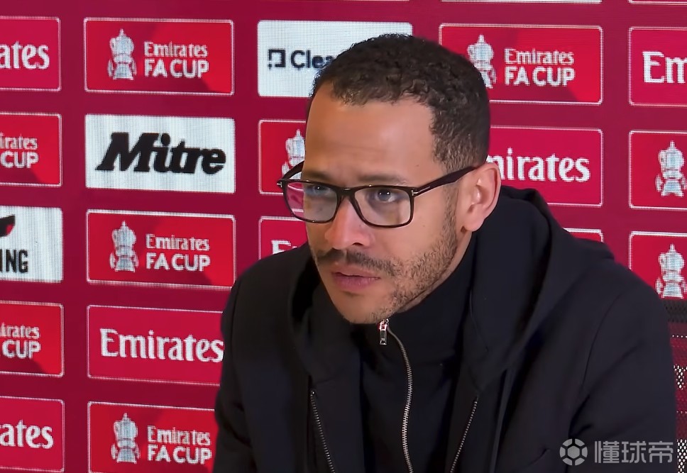 罗塞尼尔：吉滕斯训练又伤了；合适时机再聊我和恩佐的谈话