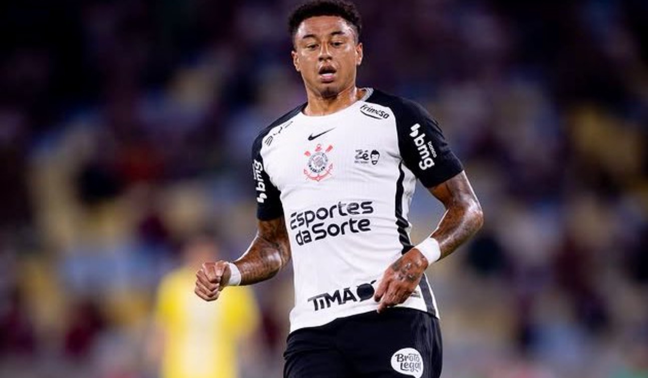 替补出场，林加德代表科林蒂安完成巴甲首秀