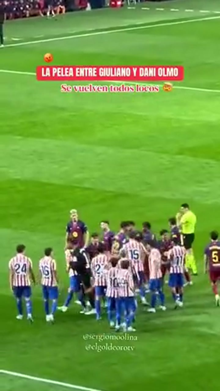 球迷实拍马竞球员和巴萨球员发生肢体冲突