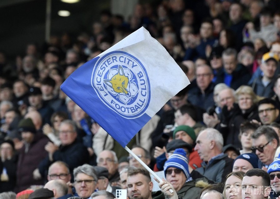 蓝狐近15轮仅取11分陷入英冠降级区，保级对手少赛1场领先1分