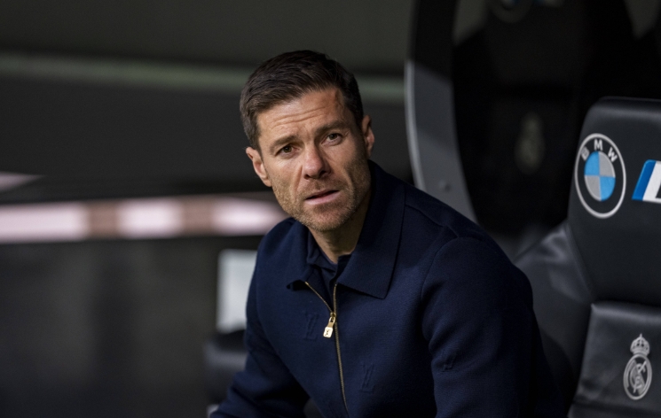 阿隆索执教皇马28场20胜3平5负 阿韦洛亚18场13胜5负