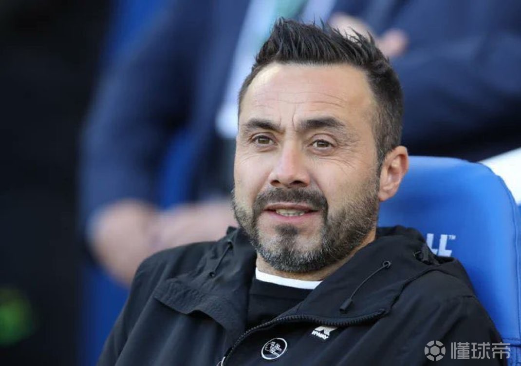 记者：德泽尔比曾谋求曼联主帅一职，但被告知不在考量范围内