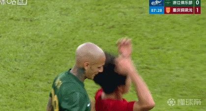 金畅：米特里策失去了冷静；双方俱乐部关系很好