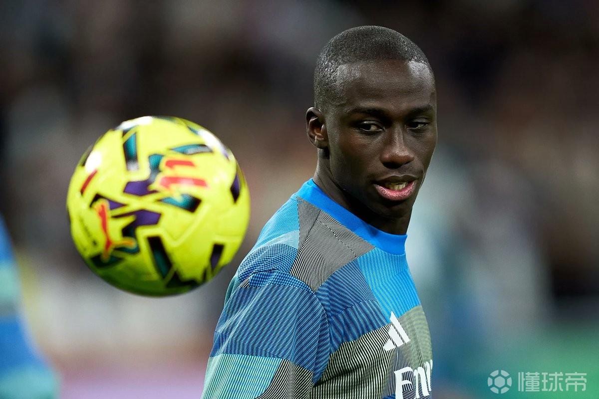 记者：门迪基本确定缺席与拜仁首回合，但仍有希望次回合复出