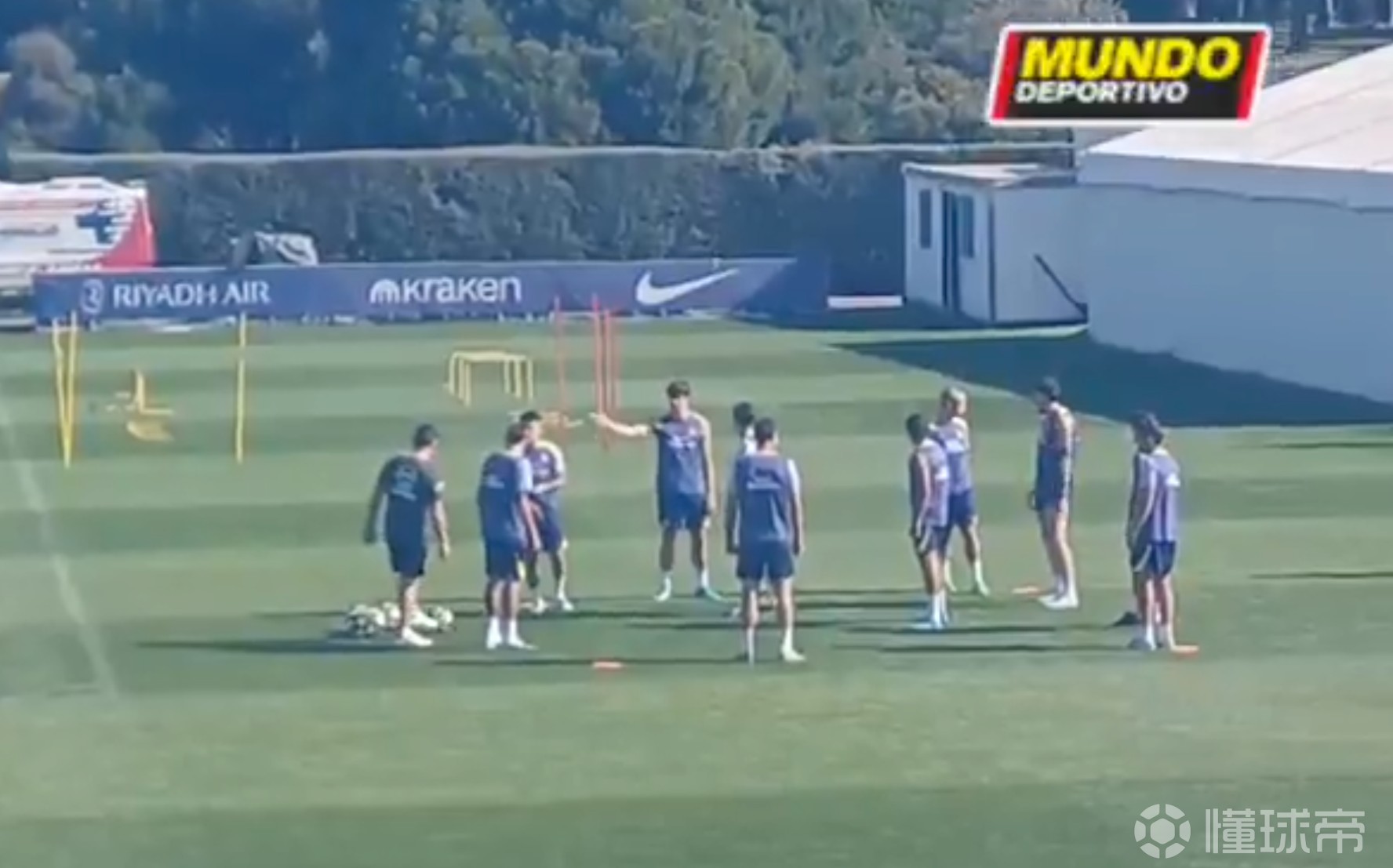 世体：奥布拉克、普维尔、门多萨参加马竞合练