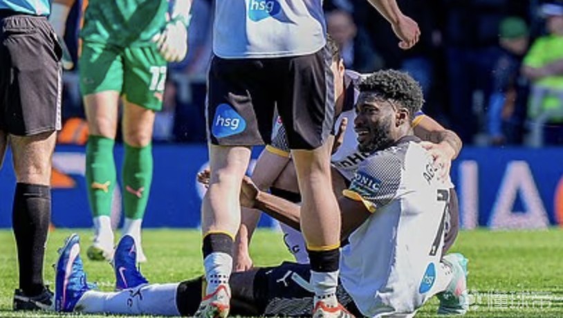 邮报：美国国脚前锋阿杰芒疑似跟腱受伤，恐无缘世界杯