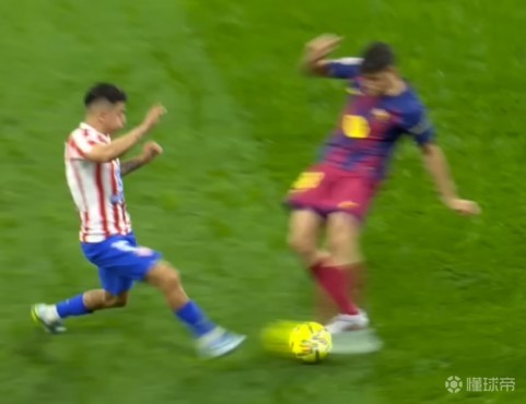 西媒：西裁委认为巴萨vs马竞裁判组失误，此观点与裁判界相左
