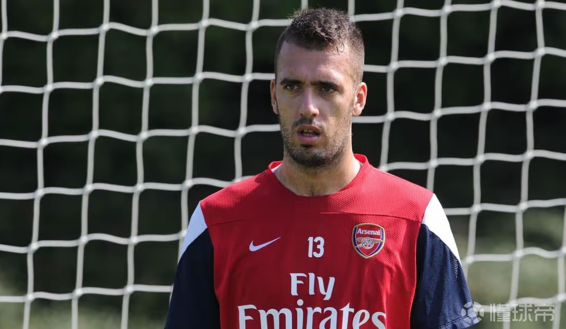 维维亚诺：效力枪手时有次我宿醉后出任二门，整场比赛都祈祷3C别受伤