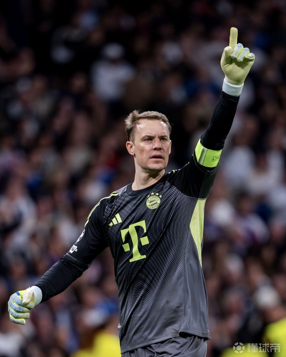 40岁还能C！诺伊尔全场数据：9次扑救，阻止1.05个预期进球