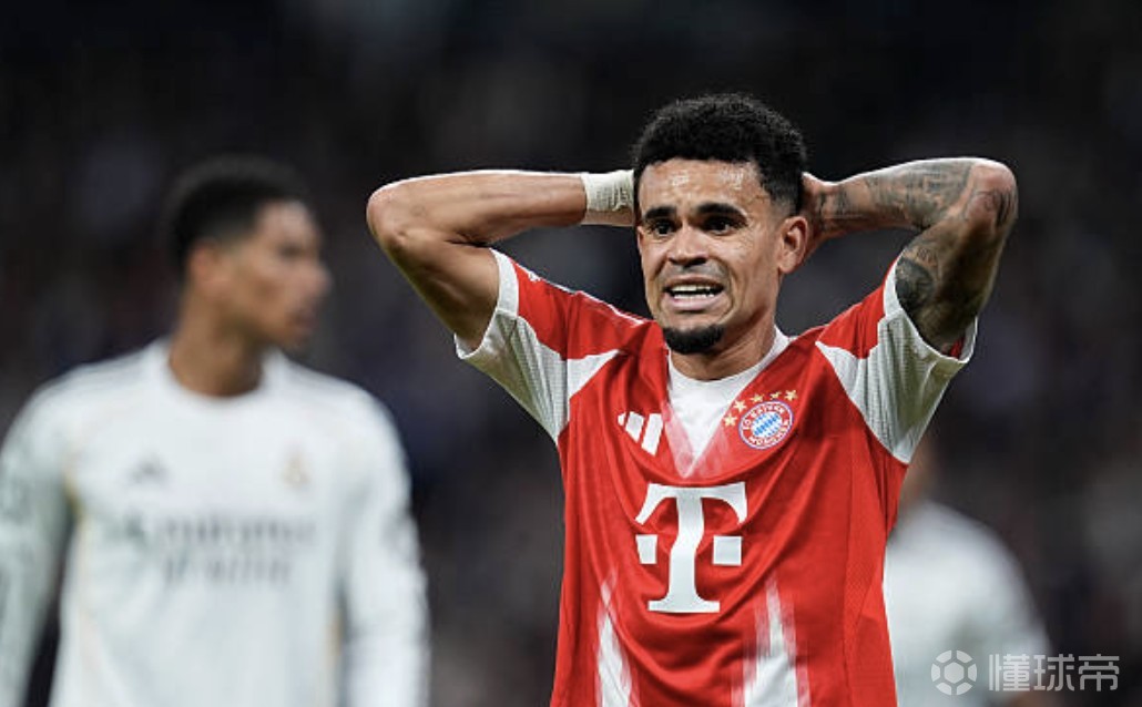 体图：拜仁想找迪亚斯替补和一名右后卫，他们愿投入8000万欧