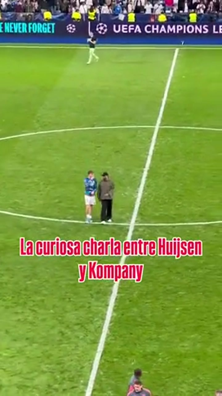 实拍赫伊森赛后和孔帕尼边走边聊